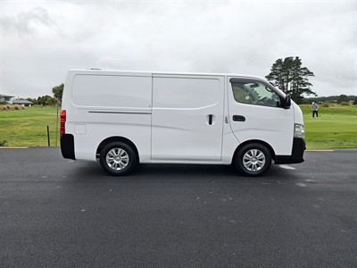 2018 Nissan NV350 - Thumbnail