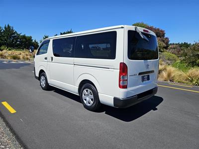 2018 Toyota Hiace - Thumbnail