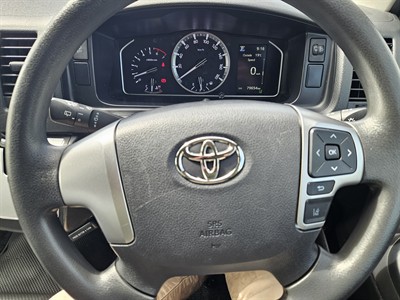 2022 Toyota Hiace - Thumbnail