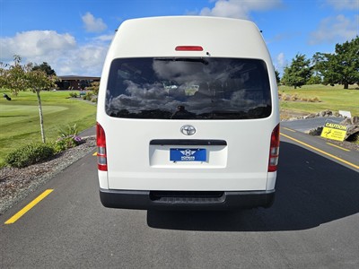 2021 Toyota Hiace - Thumbnail