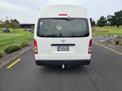 2016 Toyota Hiace - Thumbnail