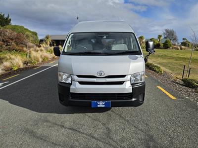 2019 Toyota Hiace - Thumbnail