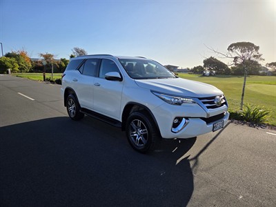 2019 Toyota Fortuner - Thumbnail