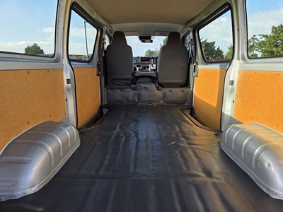 2020 Toyota Hiace - Thumbnail