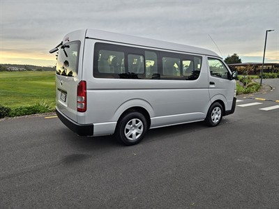2018 Toyota Hiace - Thumbnail