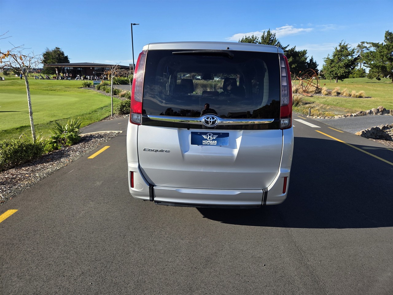 2017 Toyota ESQUIRE