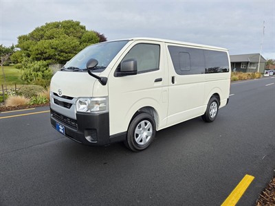 2025 Toyota Hiace - Thumbnail